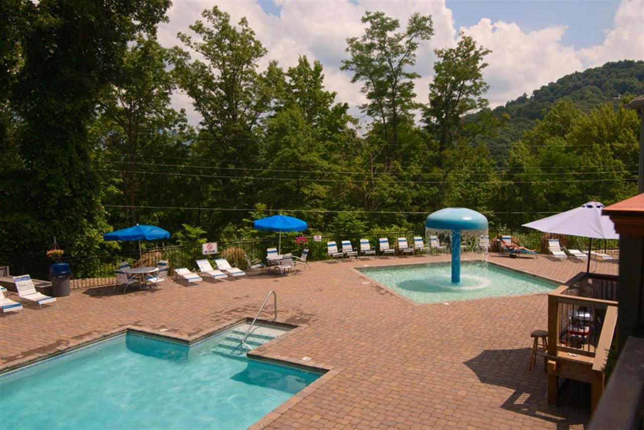 Mountain Springs Chalet Гетлинбург Екстериор снимка