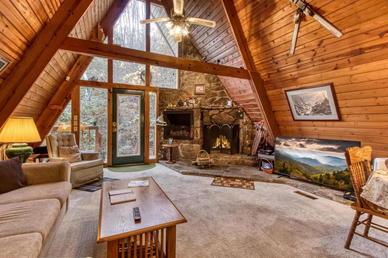 Mountain Springs Chalet Гетлинбург Екстериор снимка