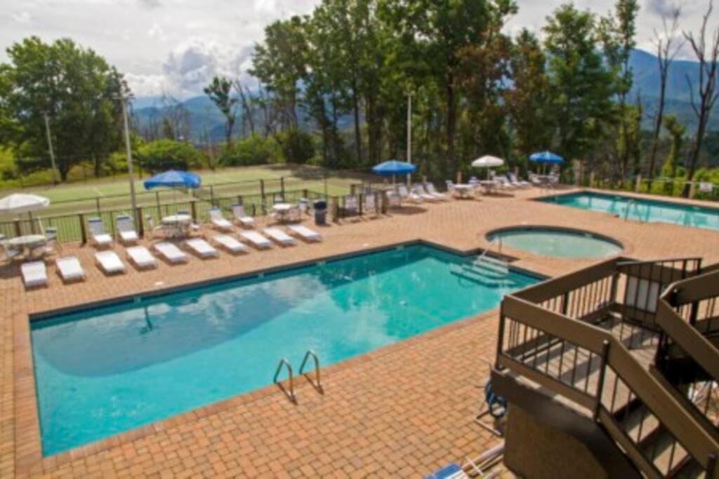 Mountain Springs Chalet Гетлинбург Екстериор снимка
